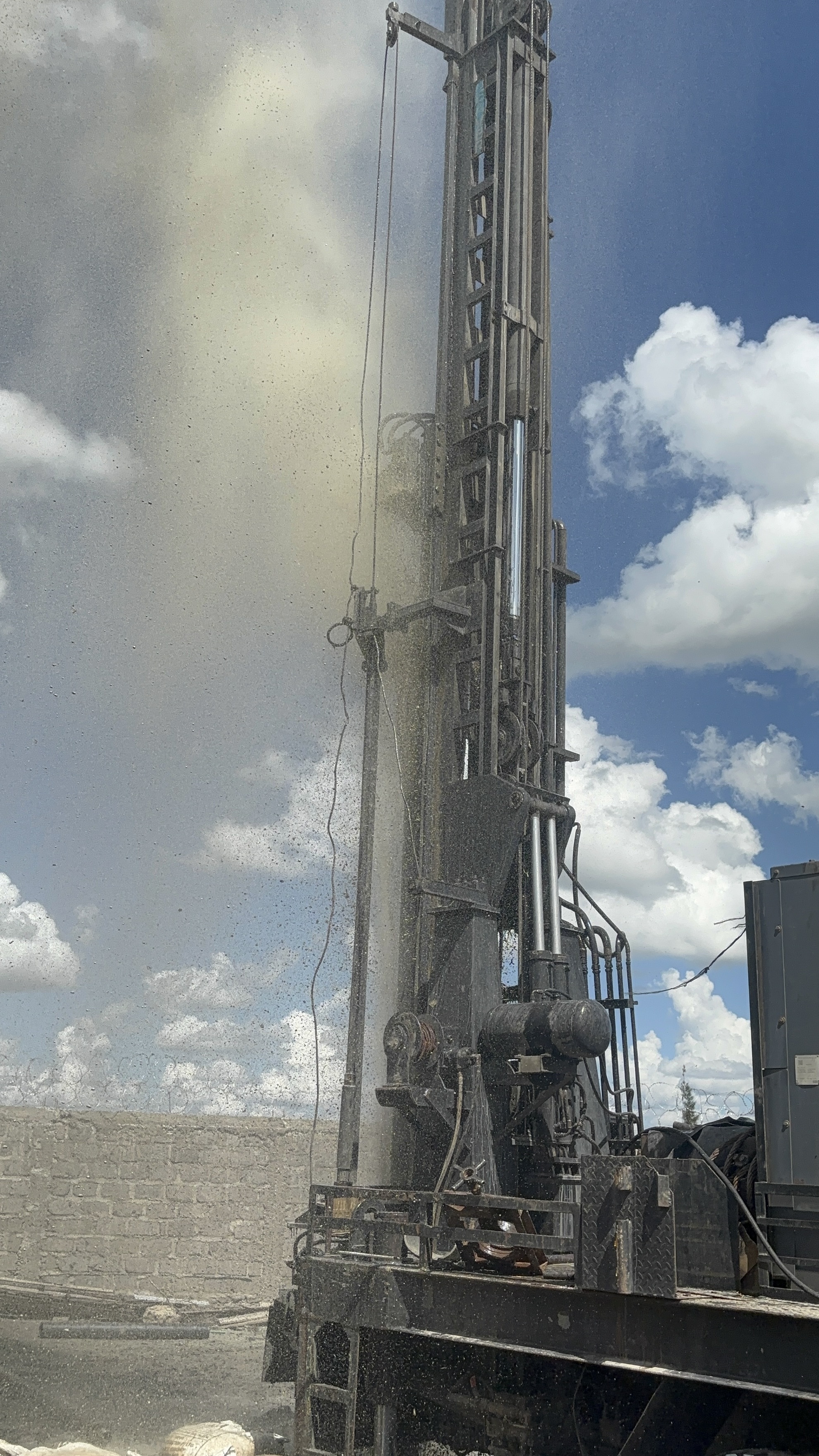 Pump installation on Kantafu borehole