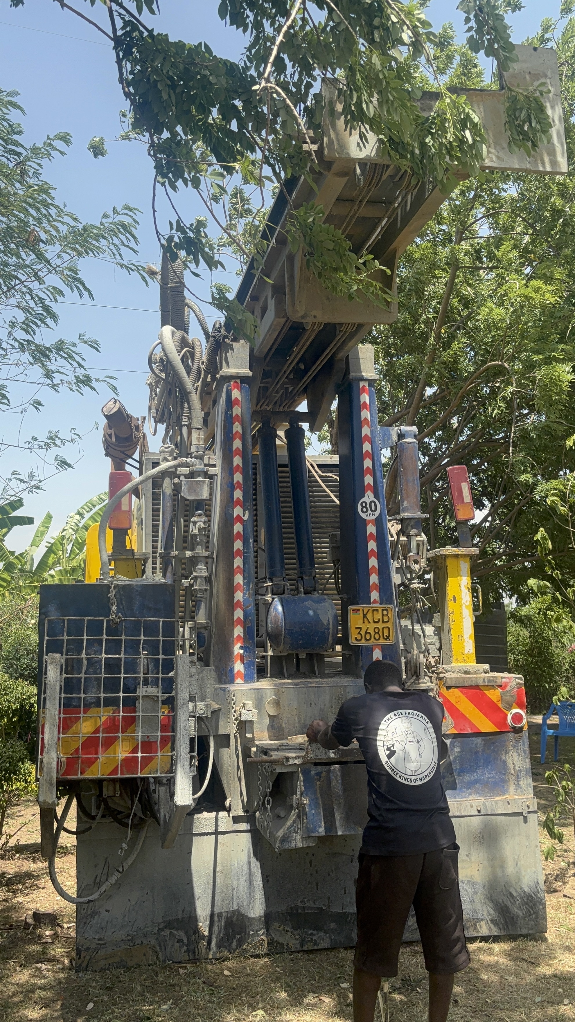 Pap Onditi borehole drilling crew